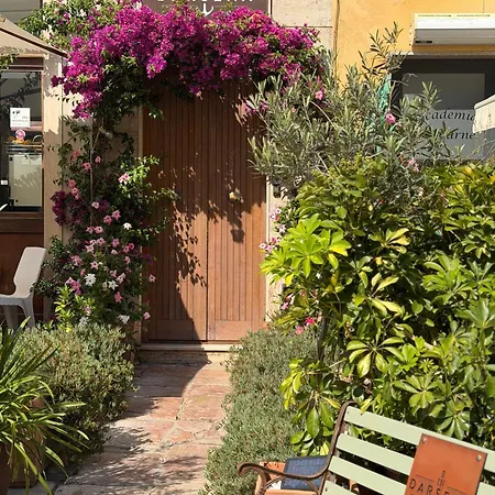 Indarsena Bed and Breakfast
